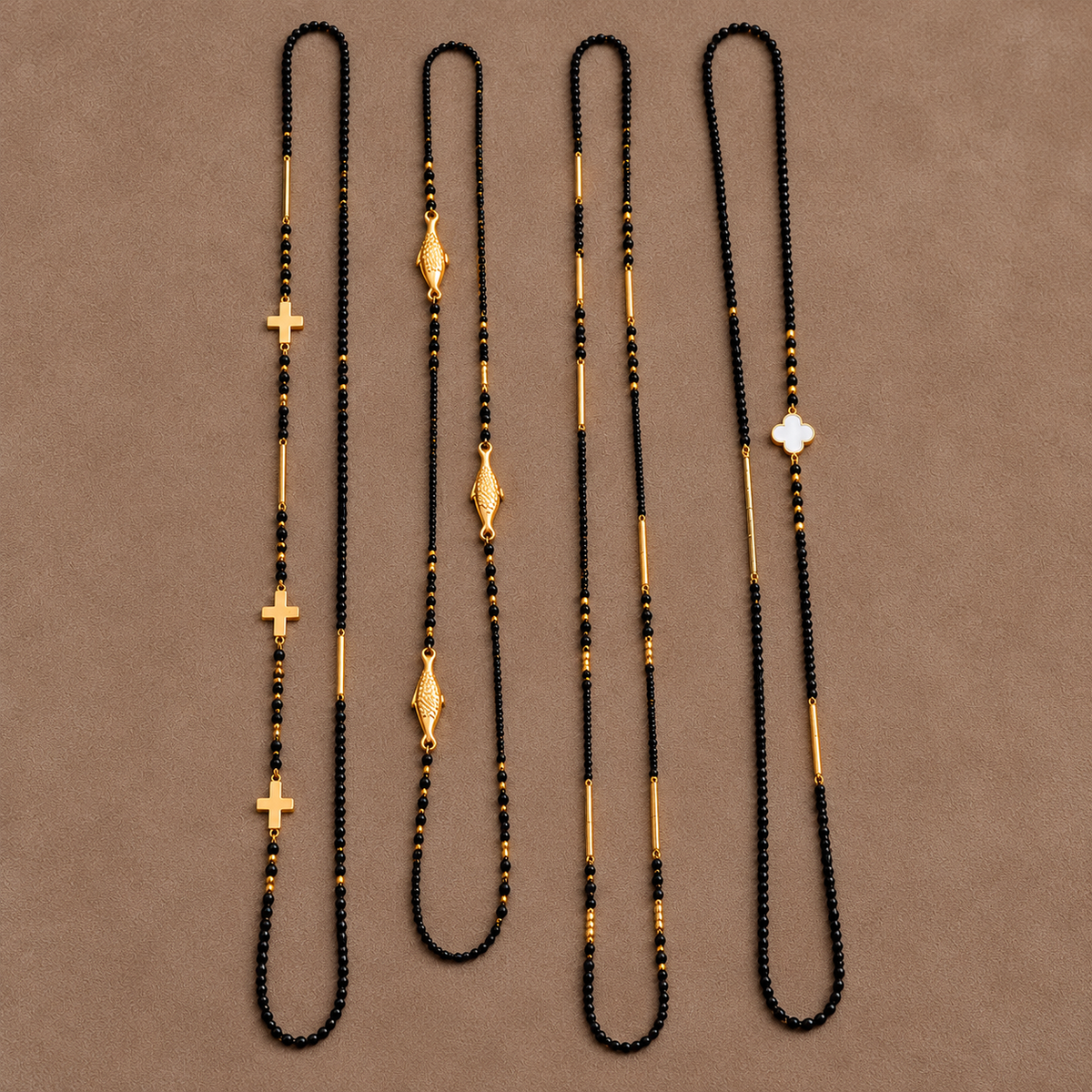 NALA — Composition de 4 sautoirs en cristal et pierres naturelles